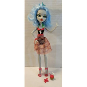 Monster High Ghoulia Yelps Doll In Swimsuit with Coconut Drink 2011 ~EUC!